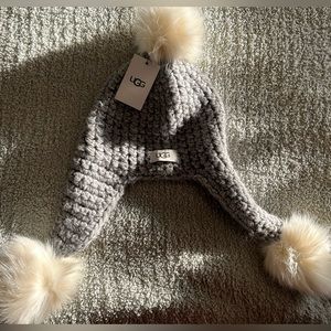 UGG winter hat🩶